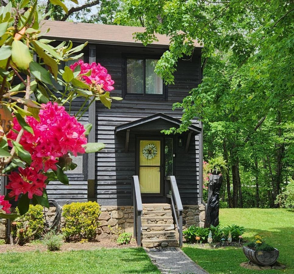 J.Creek Retreat, Creekside Townhouse +1 Car Garage Villa Maggie Valley Exterior foto